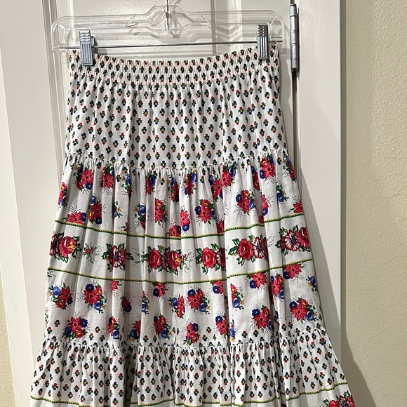 Soulieado Provencal Vintage French Cotton Print Tiered Midi Skirt - Picture 3 of 11